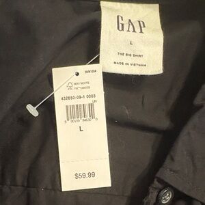 GAP “The big shirt” in color: black
